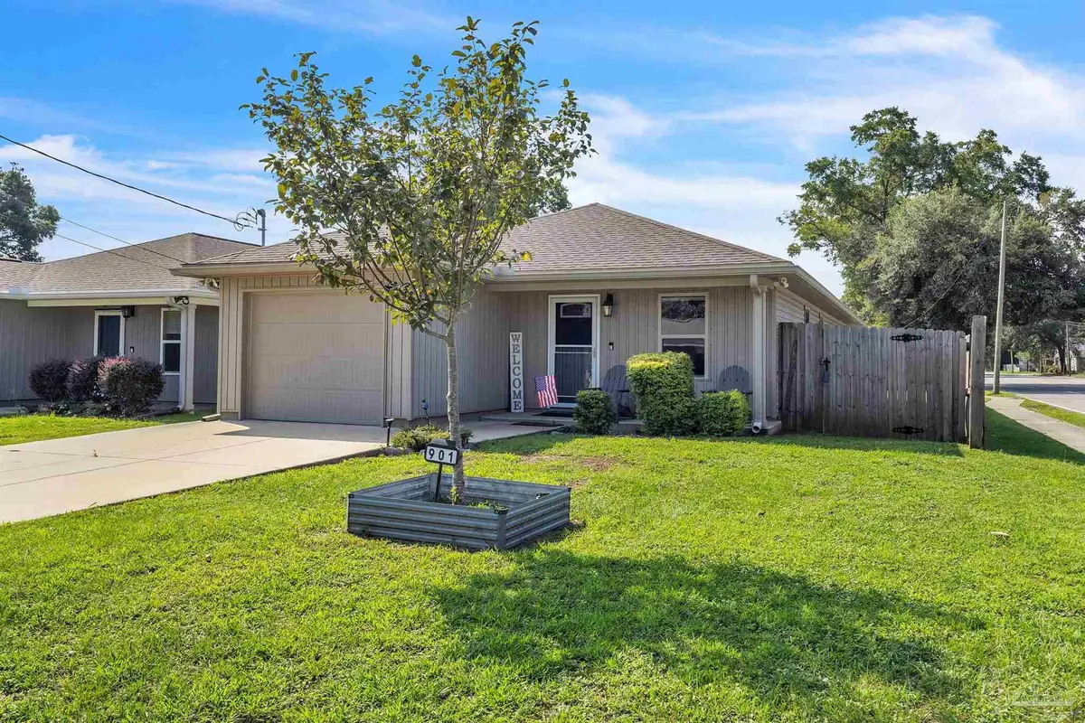 901 E Fisher St, Pensacola, FL 32503 - #1