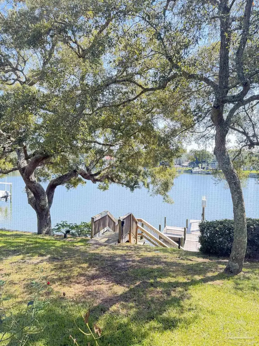 12 Highpoint Dr, Gulf Breeze, FL 32561 - #3