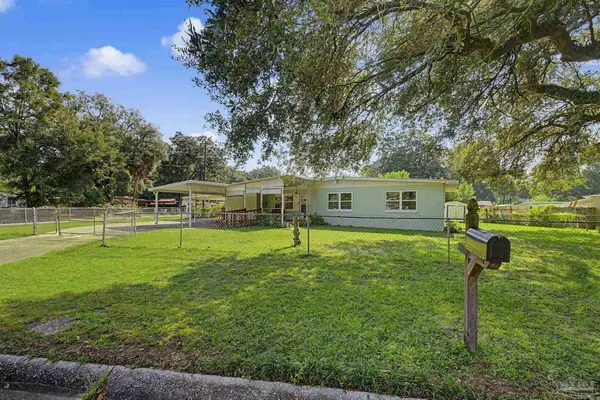 602 Edgecliff Dr, Pensacola, FL 32506