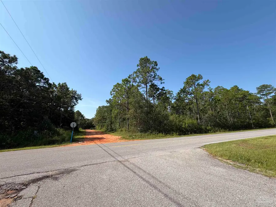009 N 29th Ave, Milton, FL 32583 - #2