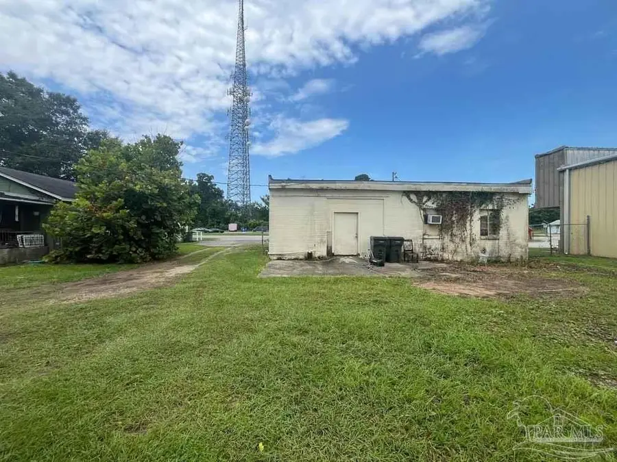 2410 N Pace Blvd, Pensacola, FL 32505 - #2