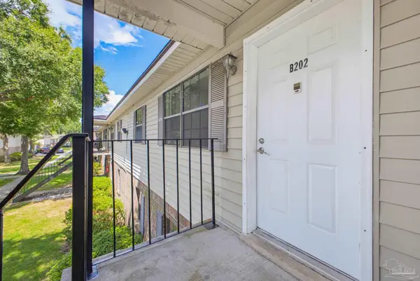 4344 Langley Ave #B202, Pensacola, FL 32504