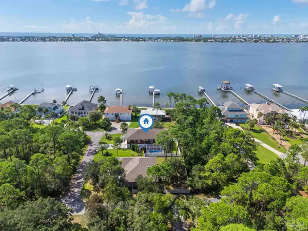 5806 Red Cedar St, Pensacola, FL 32507