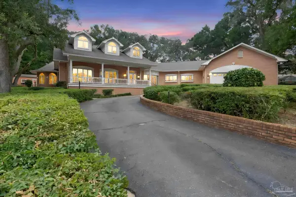 5 Mustin Pl, Pensacola, FL 32506