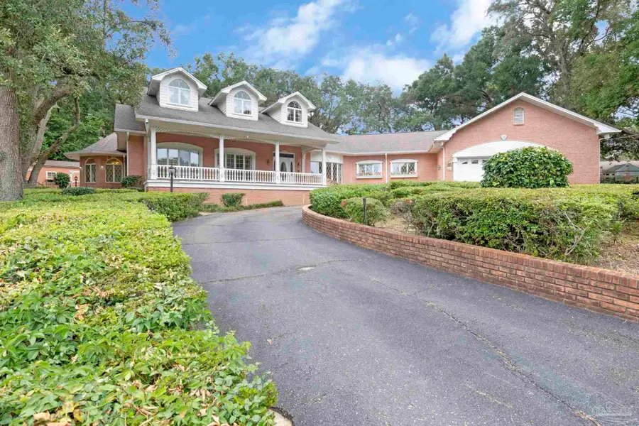 5 Mustin Pl, Pensacola, FL 32506 - #2