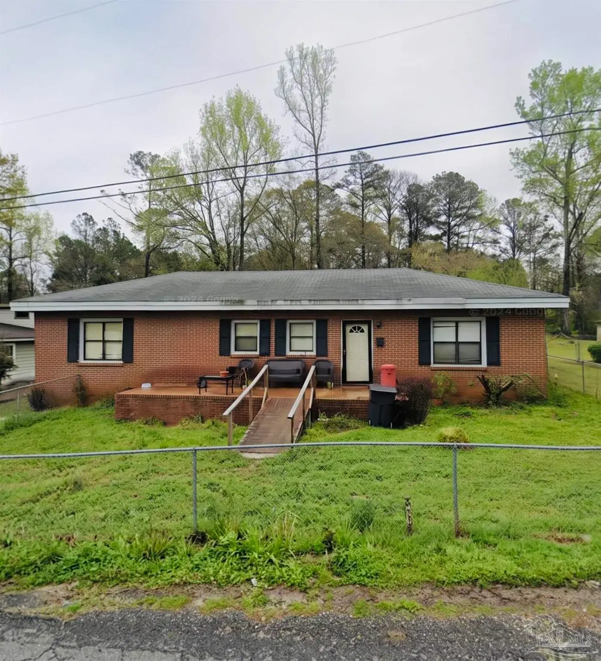 321 Mary Ave, Alexander City, AL 35010 - #1