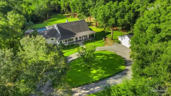 4951 Winding Way, Milton, FL 32570