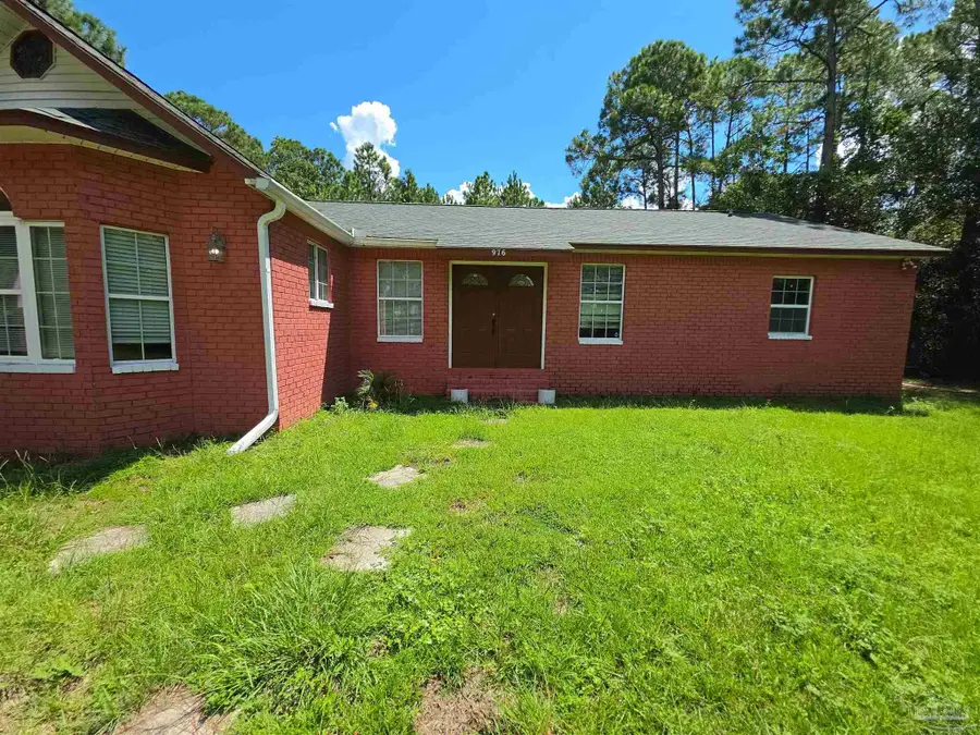976 Dolphin Rd, Milton, FL 32583 - #3