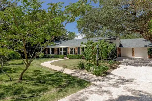 326 N Sunset Blvd, Gulf Breeze, FL 32561