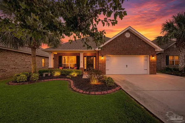 1718 Waterford Sound Blvd, Gulf Breeze, FL 32563