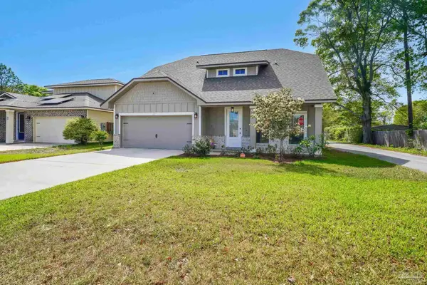 61 5th St, Shalimar, FL 32579
