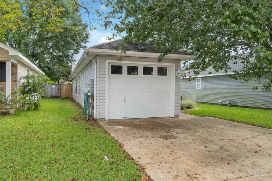 4025 Glenway Dr, Pensacola, FL 32526 - #2