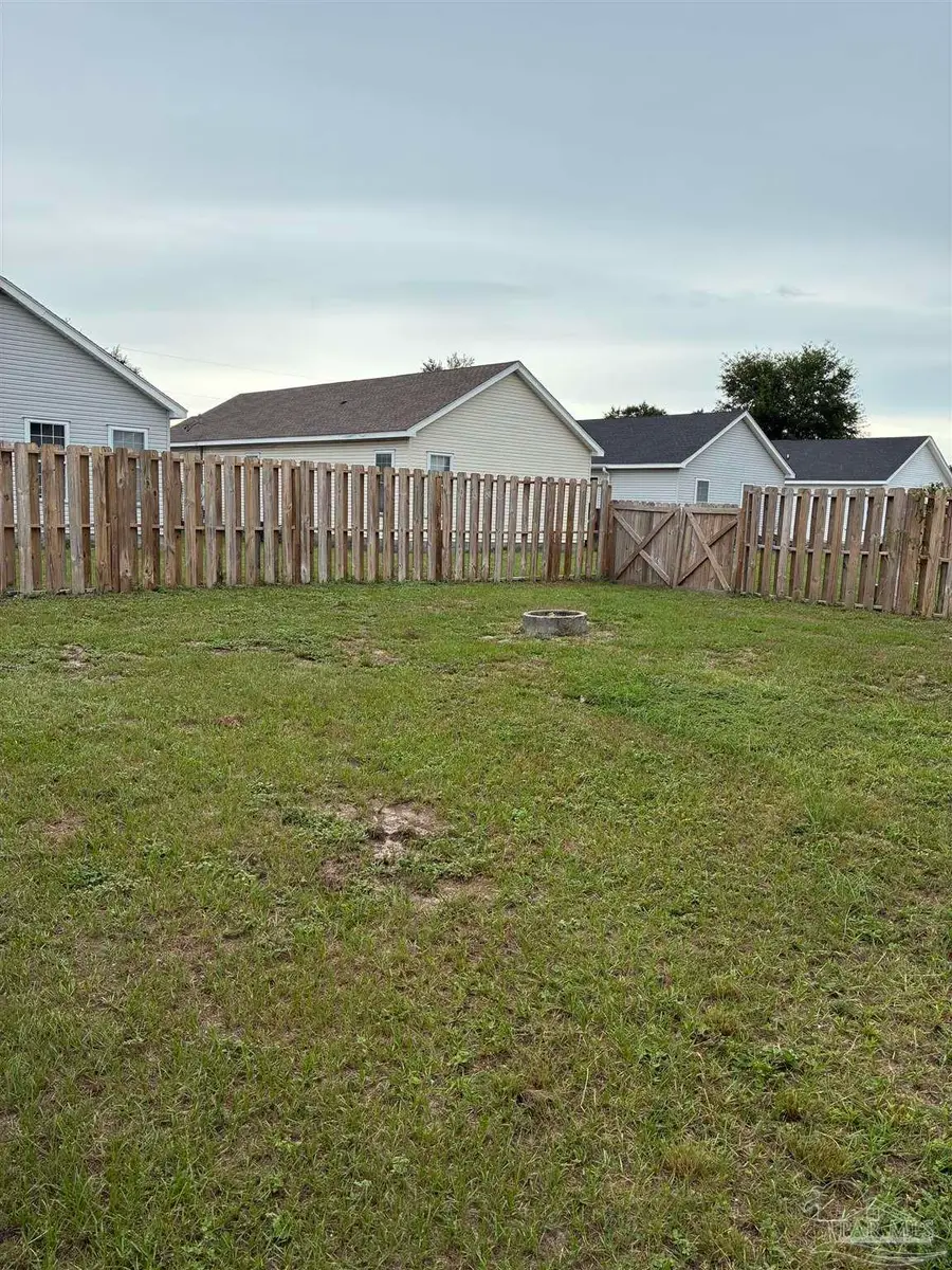5321 Yellow Bluff Rd, Pensacola, FL 32507 - #2