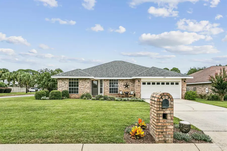 1329 Connemara Cir, Gulf Breeze, FL 32563 - #2