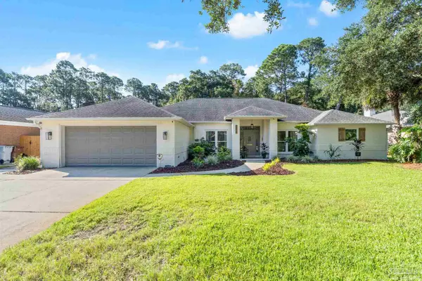 2739 Sunrunner Ln, Gulf Breeze, FL 32563