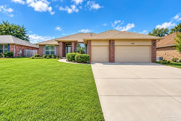 5202 English Oak Dr, Pace, FL 32571