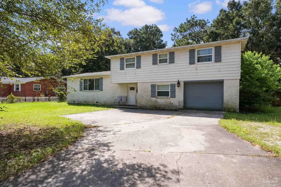 1115 Dunmire St, Pensacola, FL 32504 - #2