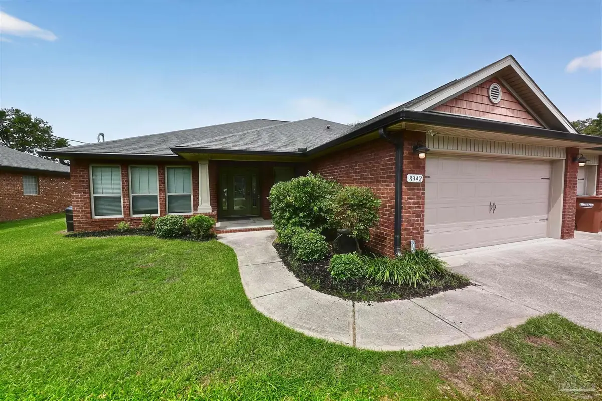 8342 Randall Dr, Navarre, FL 32566 - #1