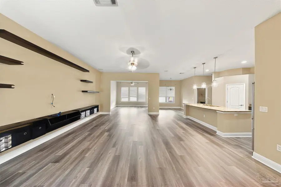 8342 Randall Dr, Navarre, FL 32566 - #2