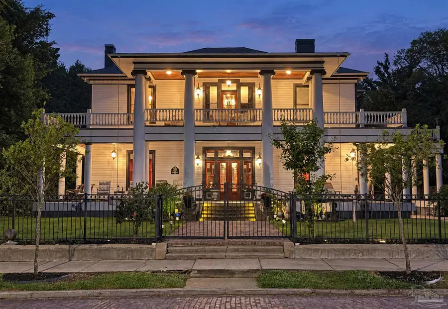 114 W De Soto St, Pensacola, FL 32501 - #2