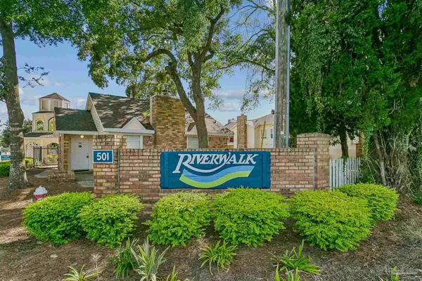 501 E Burgess Rd #F6, Pensacola, FL 32504