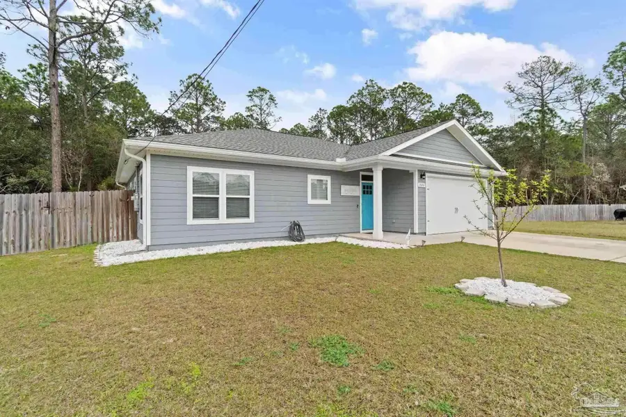 2096 Constitution Dr, Navarre, FL 32566 - #2
