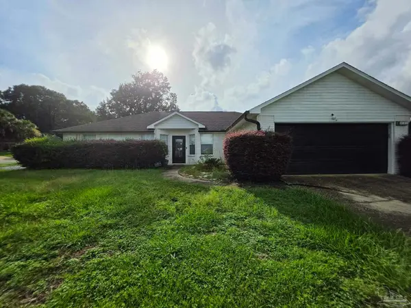 3101 Lost Creek Dr, Cantonment, FL 32533