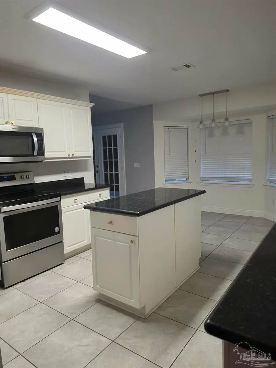 3101 Lost Creek Dr, Cantonment, FL 32533 - #3