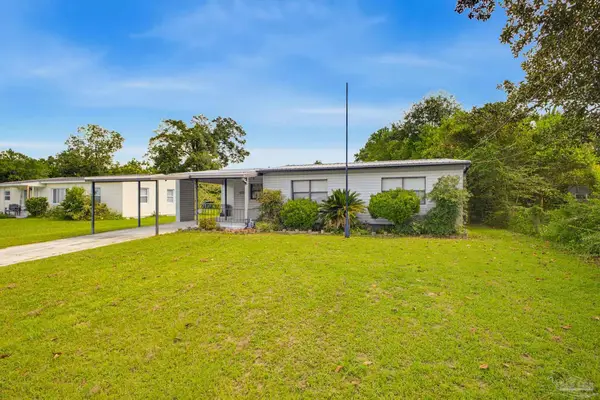 402 Clairmont Dr, Pensacola, FL 32506