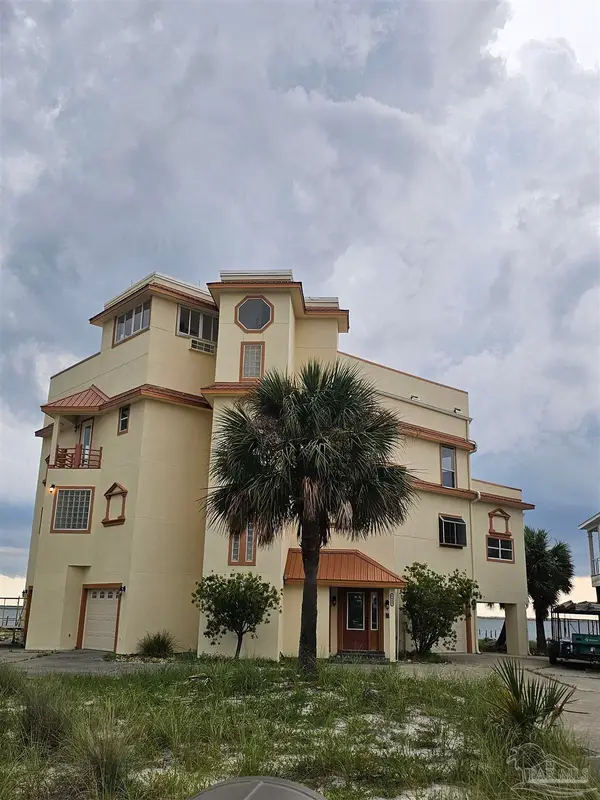 5692 Grande Lagoon Blvd, Pensacola, FL 32507
