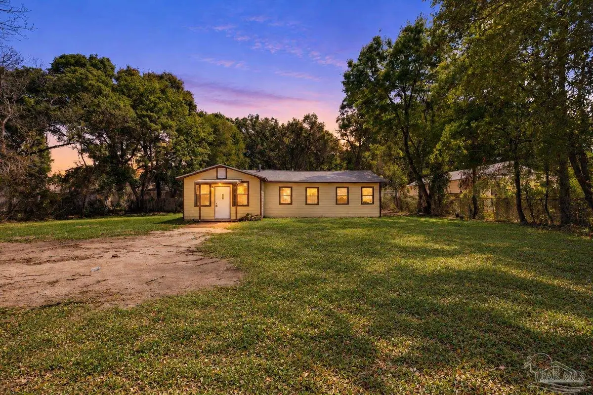 2403 E Johnson Ave, Pensacola, FL 32514 - #1