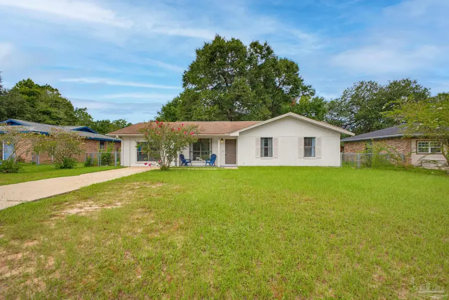 5922 Independence Dr, Milton, FL 32570 - #3
