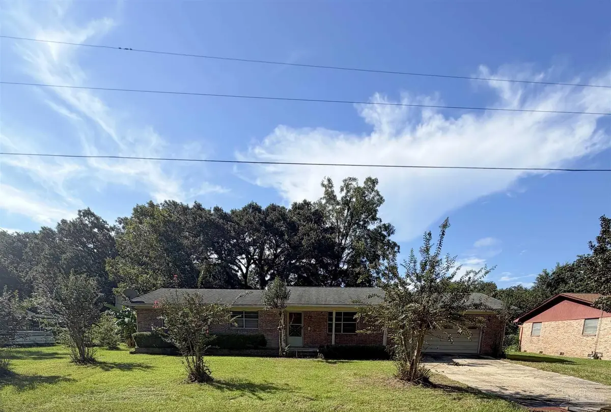 17 Seminole Trl, Pensacola, FL 32506 - #1
