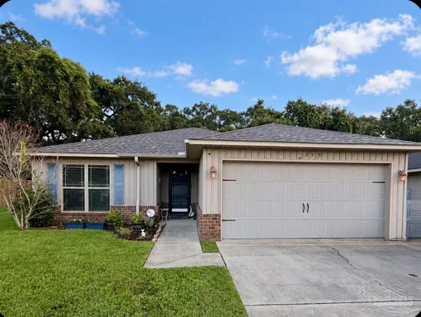 377 Evening Falls Dr, Pensacola, FL 32534