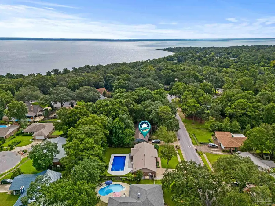 4580 Baywoods Dr, Pensacola, FL 32504 - #2