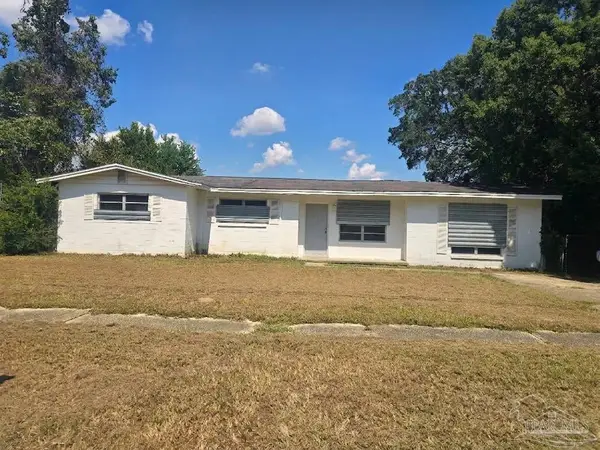 22 Alan A Dale St, Pensacola, FL 32506