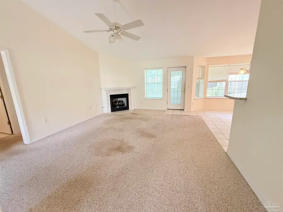 6913 Calle De Bandoledo, Navarre, FL 32566 - #2