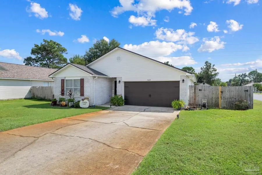 9447 Parker Pl Dr, Navarre, FL 32566 - #2