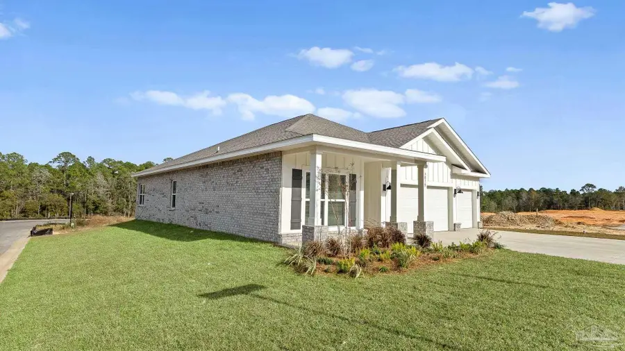2727 Grayson Dr, Cantonment, FL 32533 - #2