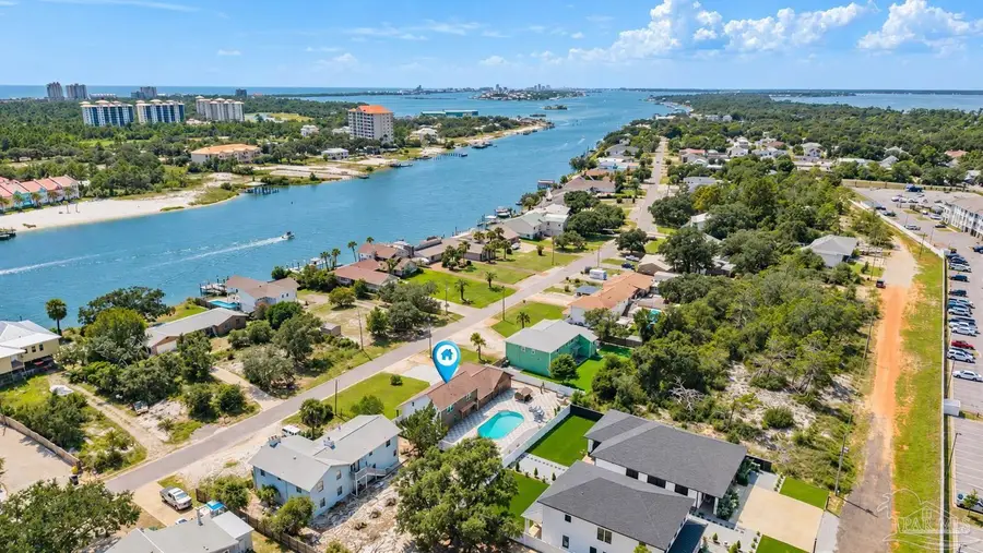 13622 Canal Dr, Pensacola, FL 32507 - #3