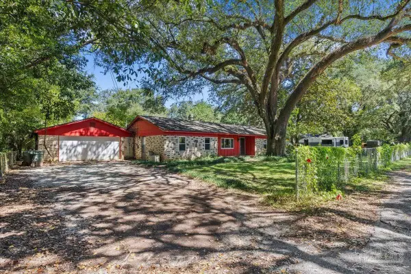 632 Powell St, Pensacola, FL 32534