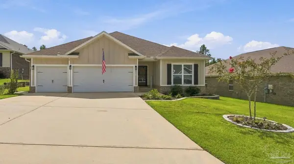 8093 Majestic Cypress Dr, Milton, FL 32583