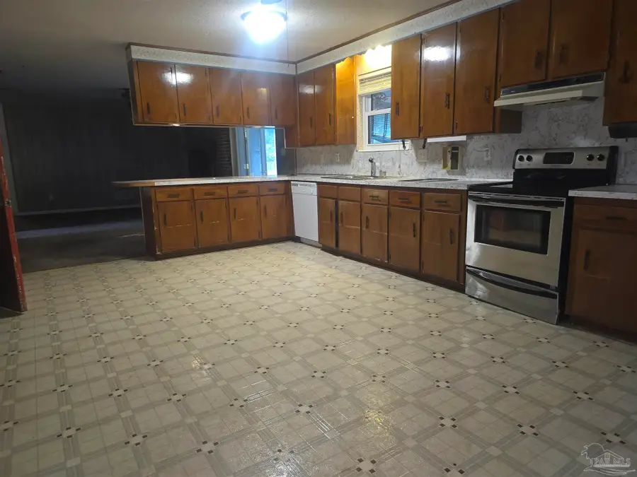 3551 Ridgecrest Ln, Cantonment, FL 32533 - #2