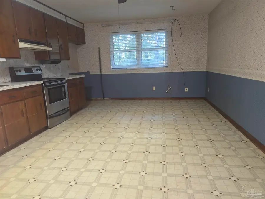 3551 Ridgecrest Ln, Cantonment, FL 32533 - #3