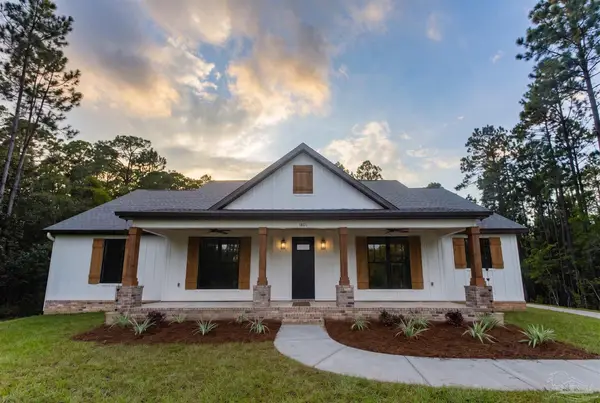 1601 Moonraker Dr, Milton, FL 32583