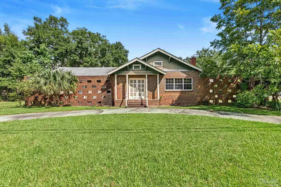 1018 Titi St, Flomaton, AL 36441 - #2