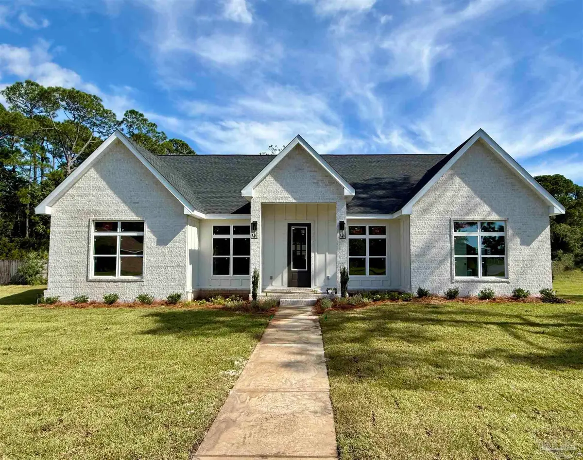 5000 Shoshone Dr, Pensacola, FL 32507 - #1