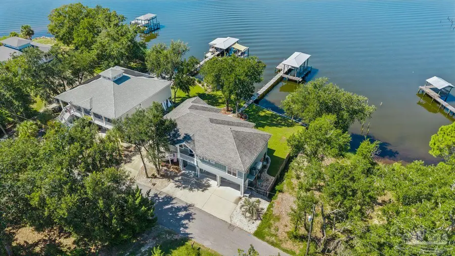 7677 Petersen Pt Rd, Milton, FL 32583 - #2