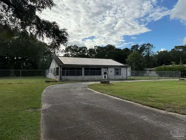 5749 Windermere Trace, Pace, FL 32571
