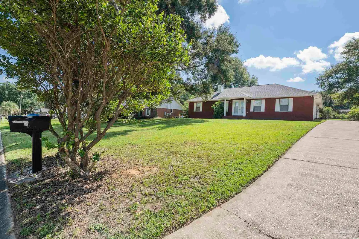 1009 Rachel Cir, Cantonment, FL 32533 - #1